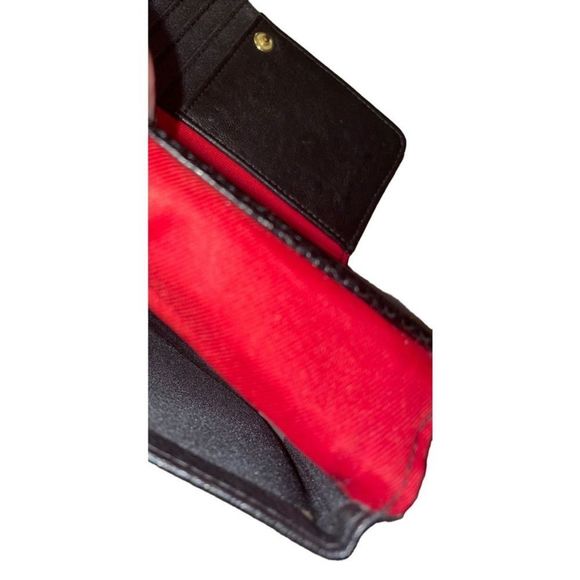 Tutilo New York Wristlet Wallet - Picture 5 of 9